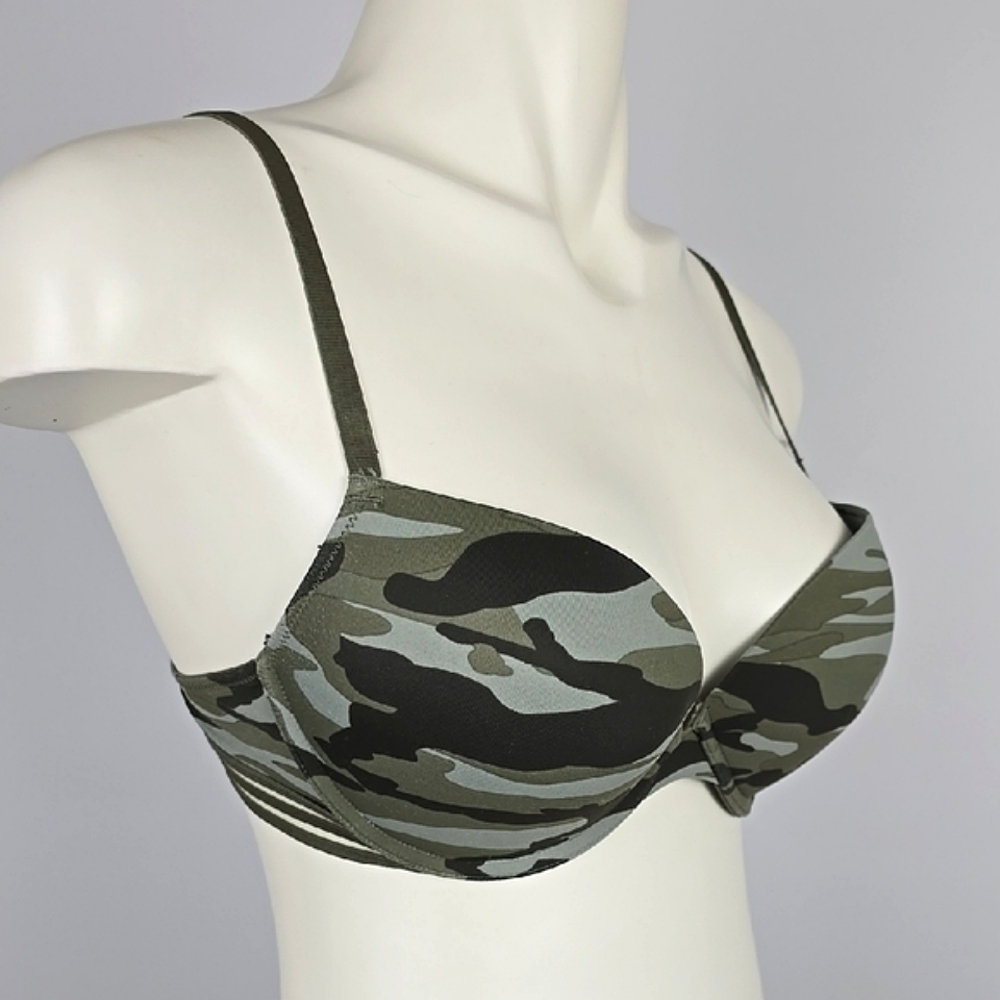 ⭐️2/ $30⭐️ La Senza Green Black Camo Bra Underwire Padded Cups Size 34C